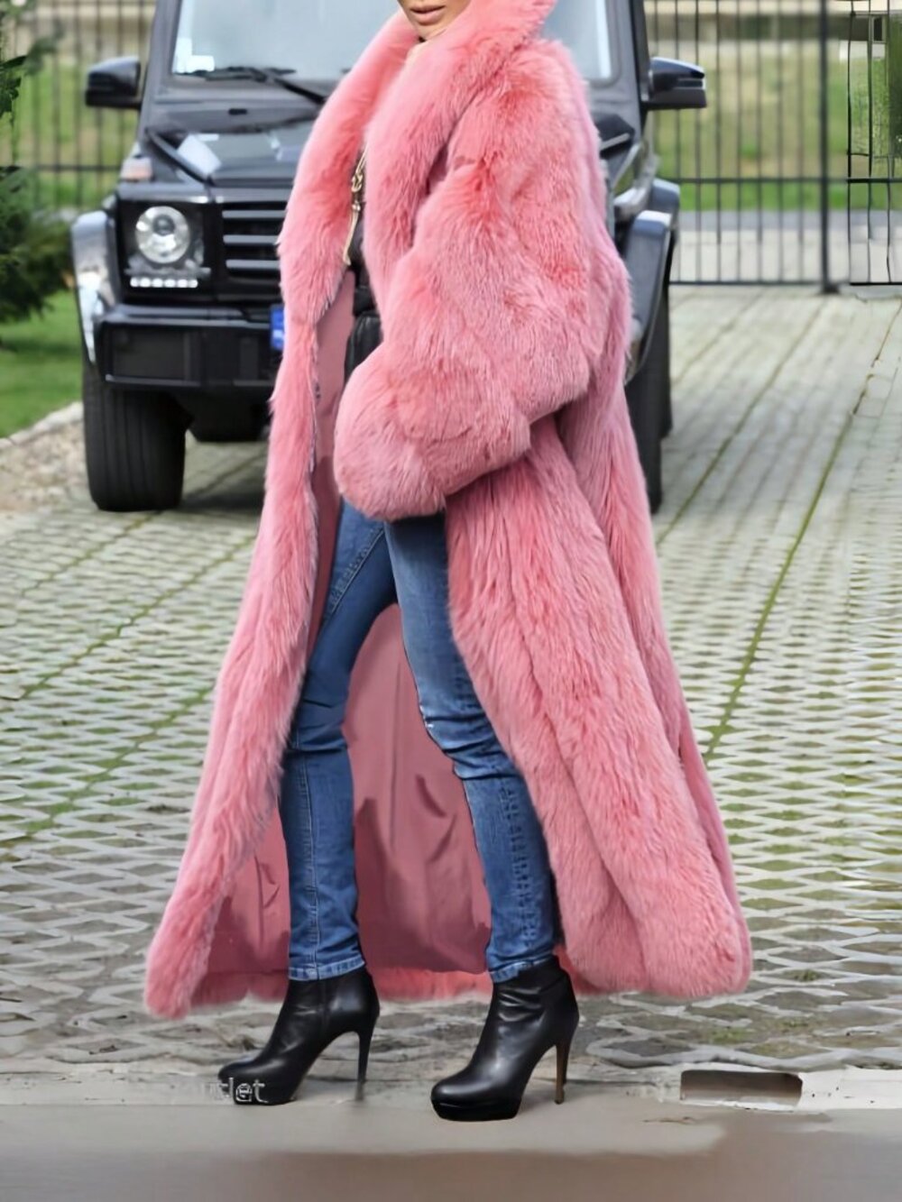 Pink Luxury Women's Long Faux Fur Coat - Picture 5 of 8